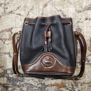 Vintage Dooney and Bourke leather bucket drawstring bag